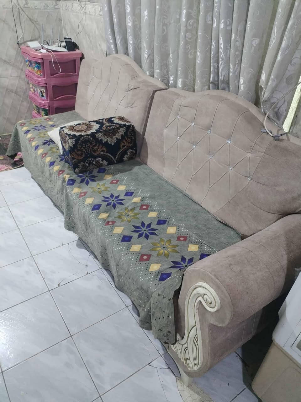 تخم ديوان للبيع ١٠ مقاعد ٧ متر
بسعر ١٢٠ الف


**إذا كنت صاحب هذا الإعلان وتريد حذفه لأي سبب، رجاءا أرسل رسالة إلى الدعم الفني**