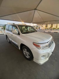 لاندكروز ٢٠١٢ بريم رقم بغداد مكفوله ٠٧٨٠٨٨٤٤٥٢٠