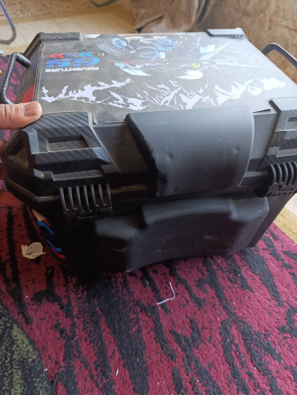 صندوك للبيع يرهم دلفري مع سوبايه فراشه السعر ٣٠ وبيه مجال قليل ***********
