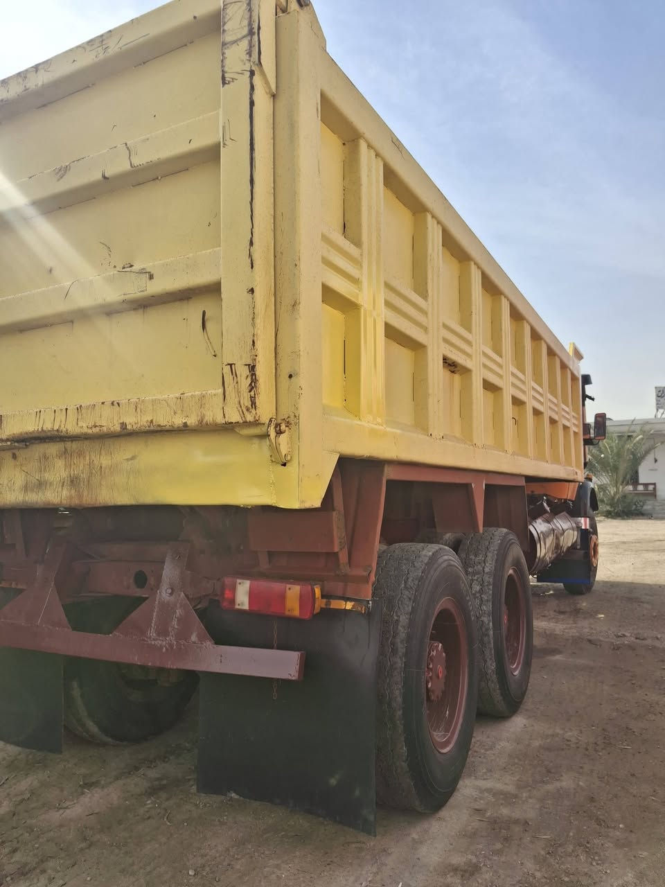 معرض عالم السيارات للمعدات الثقيلة
📍 الموقع: [خط السريع الفلوجه
اقجم سكس  موديل 1981
قمار مصبوغه 
مجموعه جي اف
محرك مكفول
كير مكفول
​📞 للاستفسار والحجز: [***********]
***********
