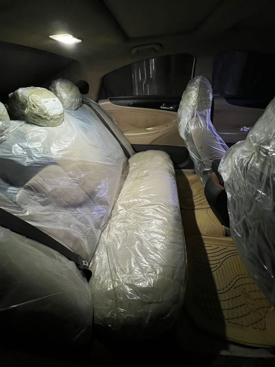 سلام عليكم 
سوناتا ٢٠١١  
خليجي فول مواصفات  
يجي بك لايت لد 
بصمة السيارة  
وكشنات كهرباء  
حساسات خلفية 
بانوراما
 ماشية 315
السعر :133$
للاتصال: +964 783 100 2035
