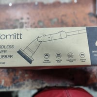 فرشاة دوارة • قابلة للشحن ١.٥ ساعة • رؤوس قابلة للتبديل