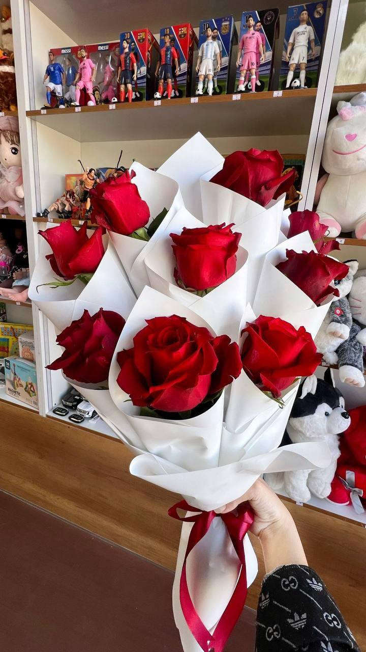 لان البكرلي وناسها الطيبين تستاهل كل الخير
نعلن لكم عن افتتاح متجر 2/14 المتخصص ببيع الزهور الطبيعيه والهدايا ولعب الاطفال ،
تنسيقات حسب الطلب وبمختلف الوان الزهور الطبيعيه ،
العاب اطفال لمختلف الاعمار 
دبب اشكال واحجام مختلفه 
اكسسورارات
ساعات بضمان حقيقي 
نظارات 
واكثر من هذا راح تلكوه بمتجركم 2/14 
العنوان :-البكرلي/قرب مستشفى الضامن 
هاتف /واتساب :- ***********
@إشارة @الجميع
