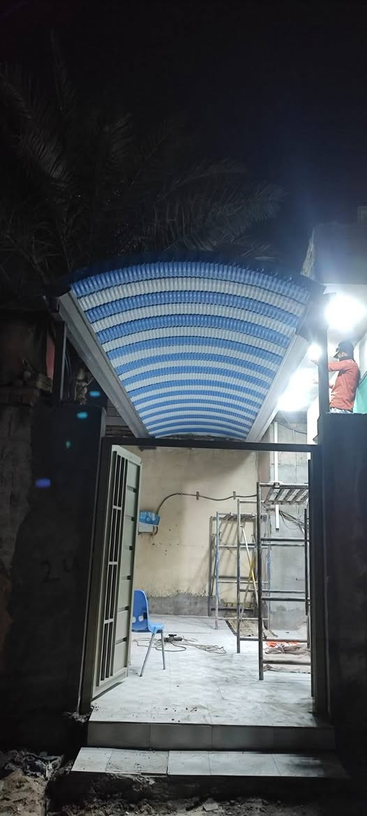 حداد الكافه انواع البيبان والشبابيك والمحجرات والقمريات شغل درجه اولى وحسب الطلب بااحدث الموديلات الجديده ***********  ابو علي الحداد  مكانه ناصريه مركز    بدايه جسر السريع تقاطع الزيناويه
