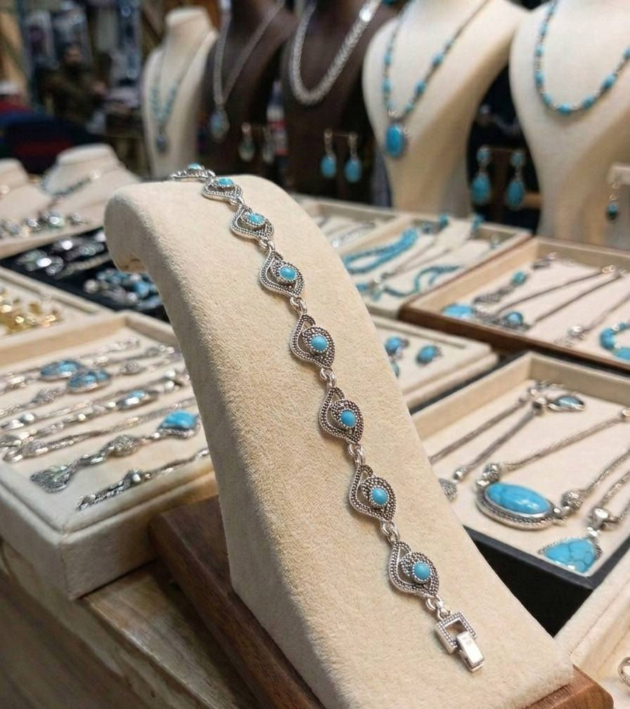 متوفر الان داخل المحل بأشكال مختلفة 😍🔥
أجمل موديلات الأسبوع سوارات برازيلي 😍🔥
متوفر توصيل 👍🤍 

الأمين الثانيه سوق الشهداء الجديد
 ( داخل الفرع الثاني المتوجه للبالات)


**إذا كنت صاحب هذا الإعلان وتريد حذفه لأي سبب، رجاءا أرسل رسالة إلى الدعم الفني**