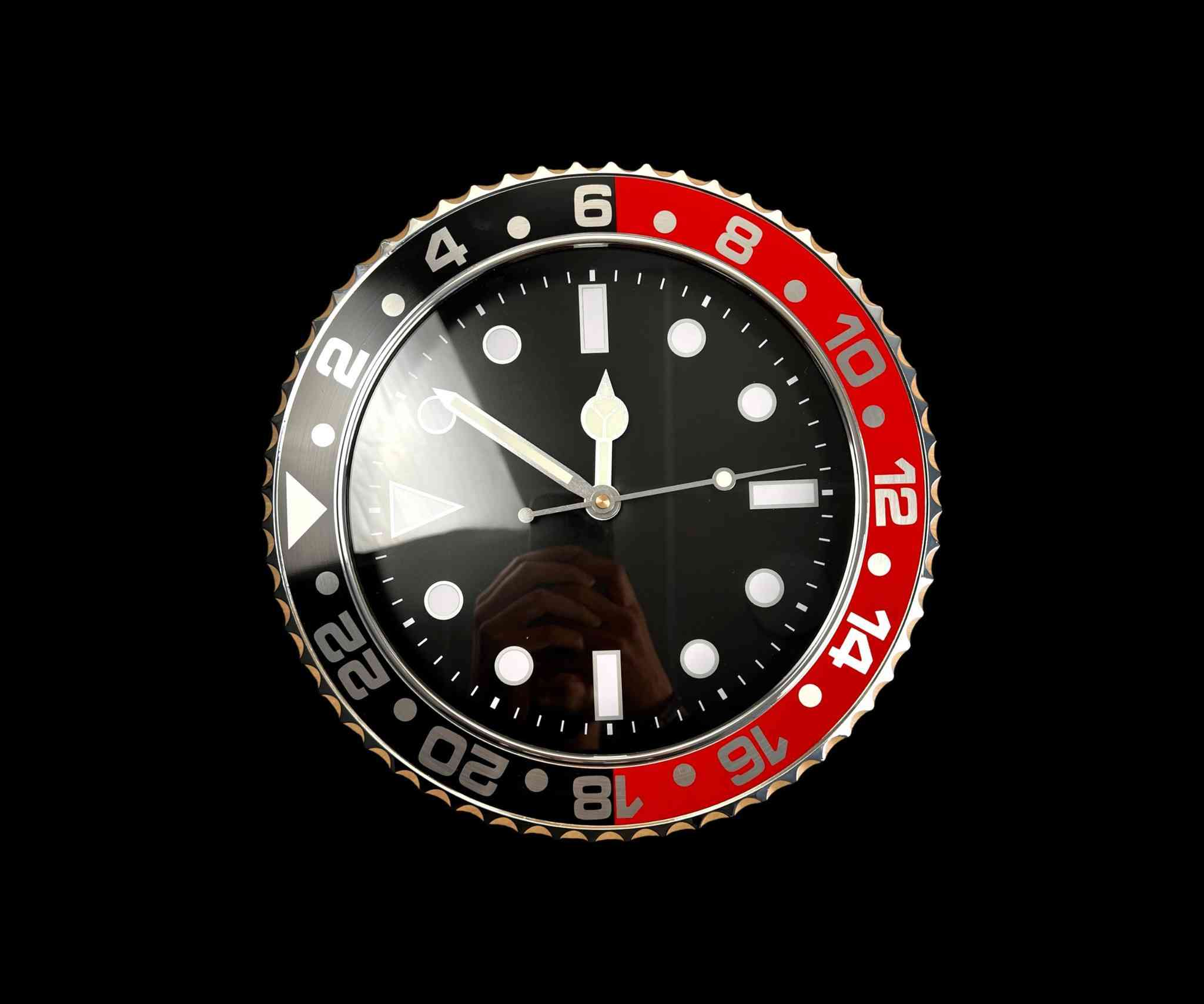 ⌚ تحب شكل ساعات رولكس؟
الآن تقدر تخليها على جدار بيتك!

ساعة جدارية فخمة بتصميم مستوحى من أشهر ساعات العالم.

شكلها يعطي إحساس ساعة يد عملاقة على الحائط.

حركة هادئة بدون صوت مزعج.

مناسبة للبيت، المكتب، الكافيه أو حتى غرفة الألعاب.

قطعة ديكور تلفت الانتباه فوراً.

اختيار مثالي لعشاق الساعات الكلاسيكية.

السعر 25الف


**إذا كنت صاحب هذا الإعلان وتريد حذفه لأي سبب، رجاءا أرسل رسالة إلى الدعم الفني**