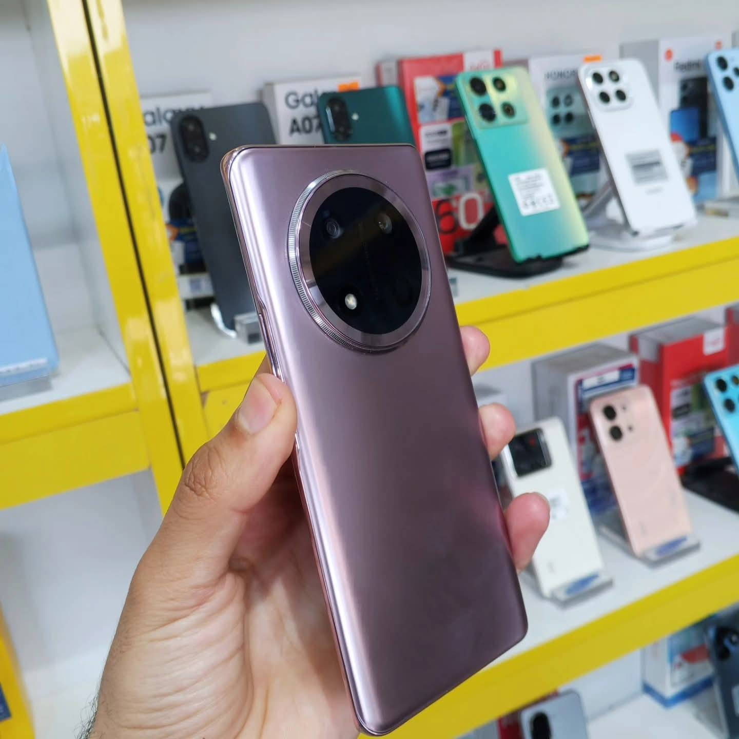 🟨متوفر 👇

🟡 هونر X9c
🟡 ذاكرة/256 
🟡 رام/12 
🟡 ملحقات الأصلية كاملة 
🟡 نضافة 100% 
🟡 للبيع ولمراوس 
🟡 السعر مناسب 🔥
🟨 مستعدين لشراء جميع اجهزتكم أو مراوس بأي جهاز يعجبكم.
رابط قناة التلي تنزل جميع الأسعار https://t.me/mh21an

يتوفر خدمة توصيل 🚚داخل كربلاء 
او 🎗️
زيارة عنواننا الكائن 👇
العنوان// كربلاء// حي الغدير سوق حي الغدير //قرب مطعم أبو احمد //مجمع الجزيره الطبي//مركز الدقة للموبايل 
مصطفى ***********
مقتدى ***********
