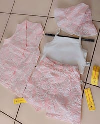 سيت العيد • آخر قطع • ملابس أطفال