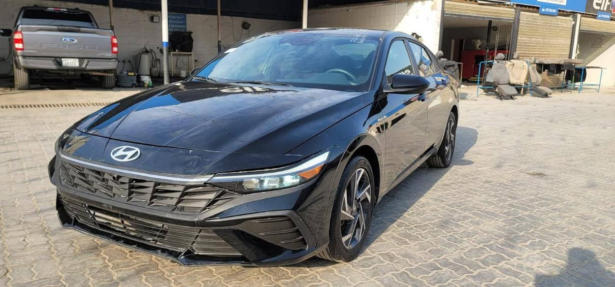 لبيع لنترا ٢٥ مرقمه شهداء ميسان وارد مريكي ماشيه ٢٢الف مبدل بس بنيد  سعر ١٤٨وبيه مجال مكان سياره ميسان العماره وهاذ رقمي ***********
