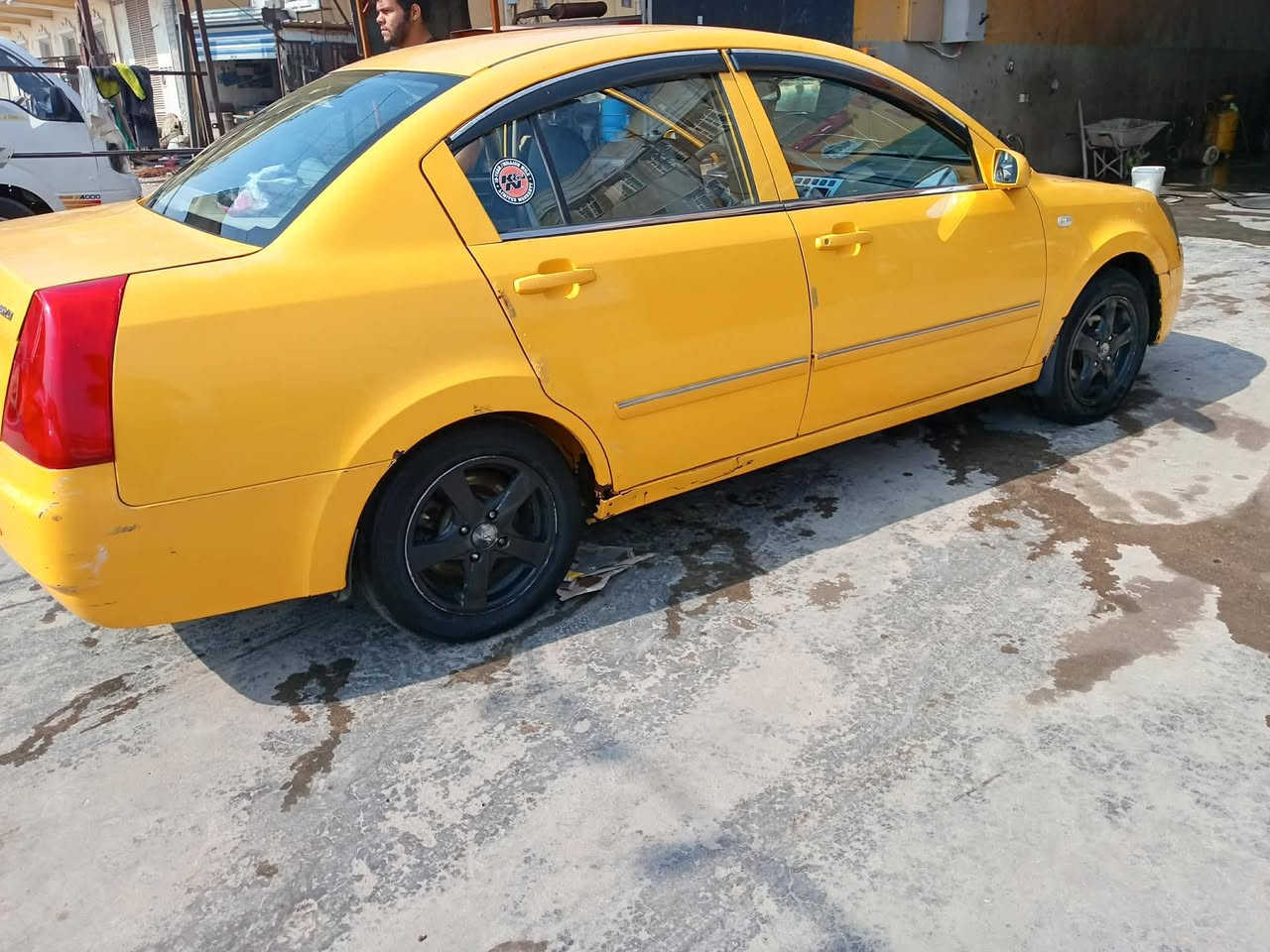 شيري A5 بغداد موديل 11بلادي بدون ضربه بيها تلحيضات موضح بالصور وتكحيلات بصيطه 
مكينه وكير بلادي خير من الله صدر  أمامي جديد وخلفي تعبان زوج داير أمامي جديد تبريد شغال كهربائيات كلها بلادي شغاله مصفره هيئه كلشي ما عليها بسمي تحويل ثاني يوم سعر 35بيها مجال  مكان بغداد


**إذا كنت صاحب هذا الإعلان وتريد حذفه لأي سبب، رجاءا أرسل رسالة إلى الدعم الفني**