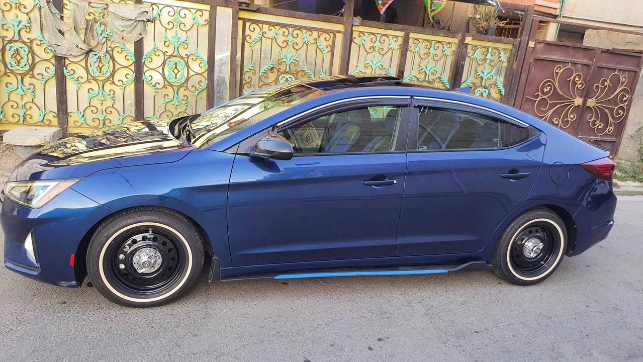 اسلام اعليكم الانتره ٢٠٢٠ وارد امريكي  فول مواصفات بصمة فتحة رادار نقطة عمياء جنطة ذكية كشنات تتدفئة بصمت ابواب اسياره ماشية ٤٢ الف مايل سياره خير من اللة ماناقصة برغي اوبيهة منضومة غاز جديده اوصور الحادث موجوده بالمنشور السعر١٣٥ اوبية مجال للستفسار ***********
