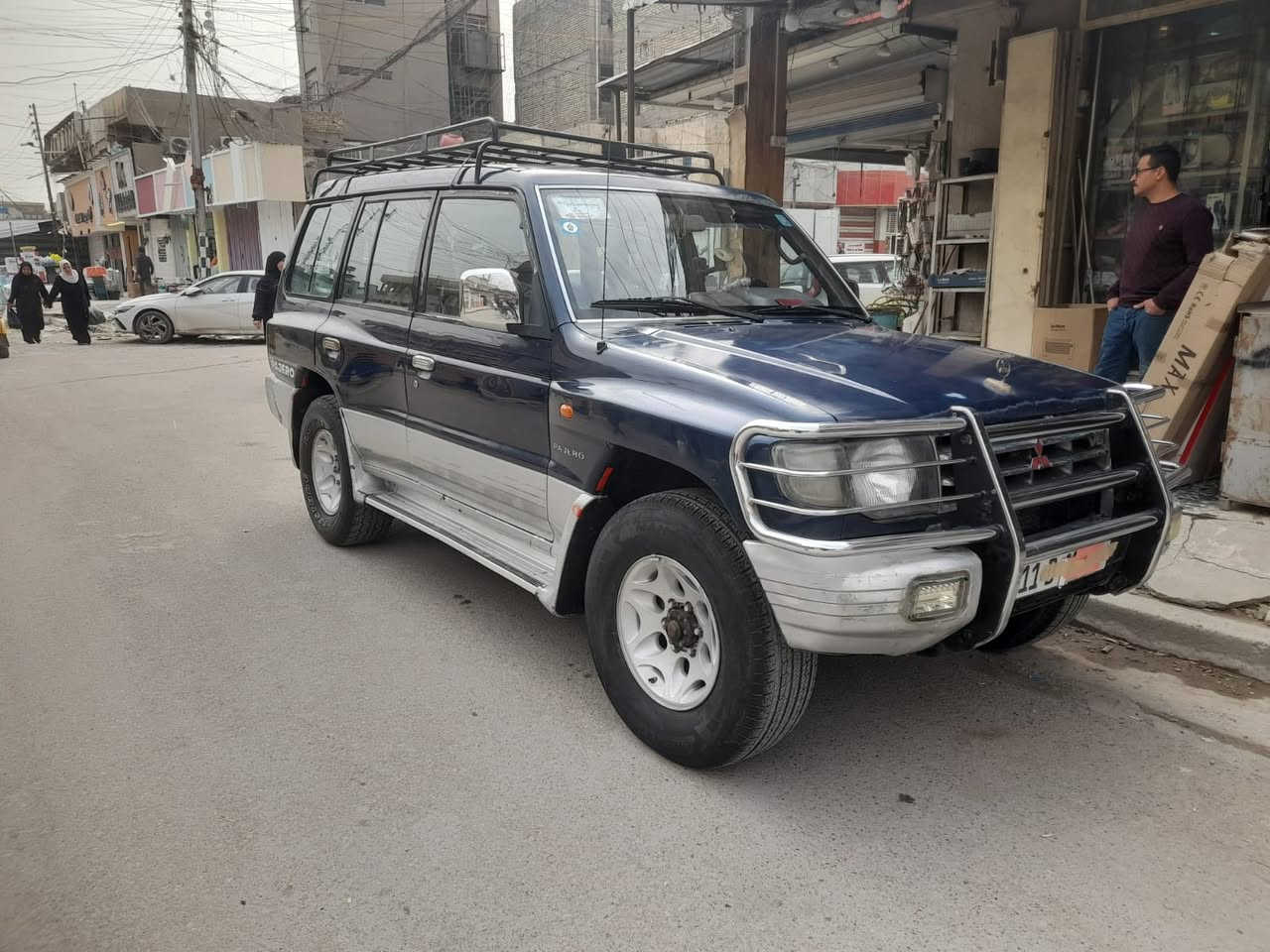 باجيرو موديل 1999 باسمي مشروع وطني مكلف بل نشر 
سنويه 27 شاشه كهربائيات كامله صدر امامي وخلفي جديد تبريد شغال مكان السيارة بغداد ألشعب السعر 72 وبيه مجال الاتصال ***********
