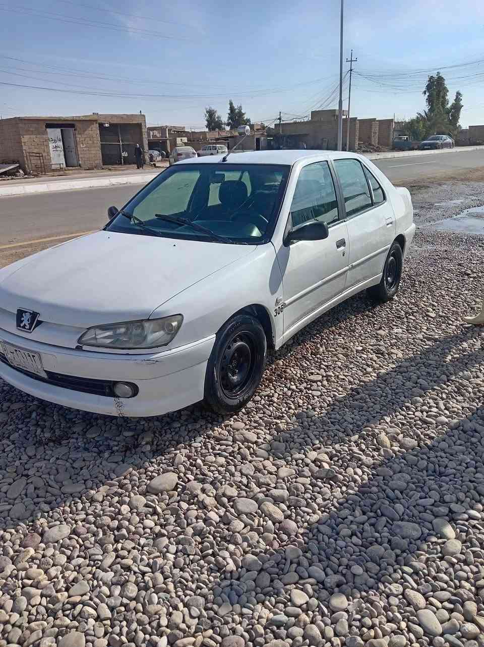 سياره بيجو للبيع 306 حره رقم بغداد مشروع وطني السياره جاهزه من كلشي السعر 38 ورقه وبيها مجال بسيط تريد تحويل تريد وكاله الاتصال ***********
