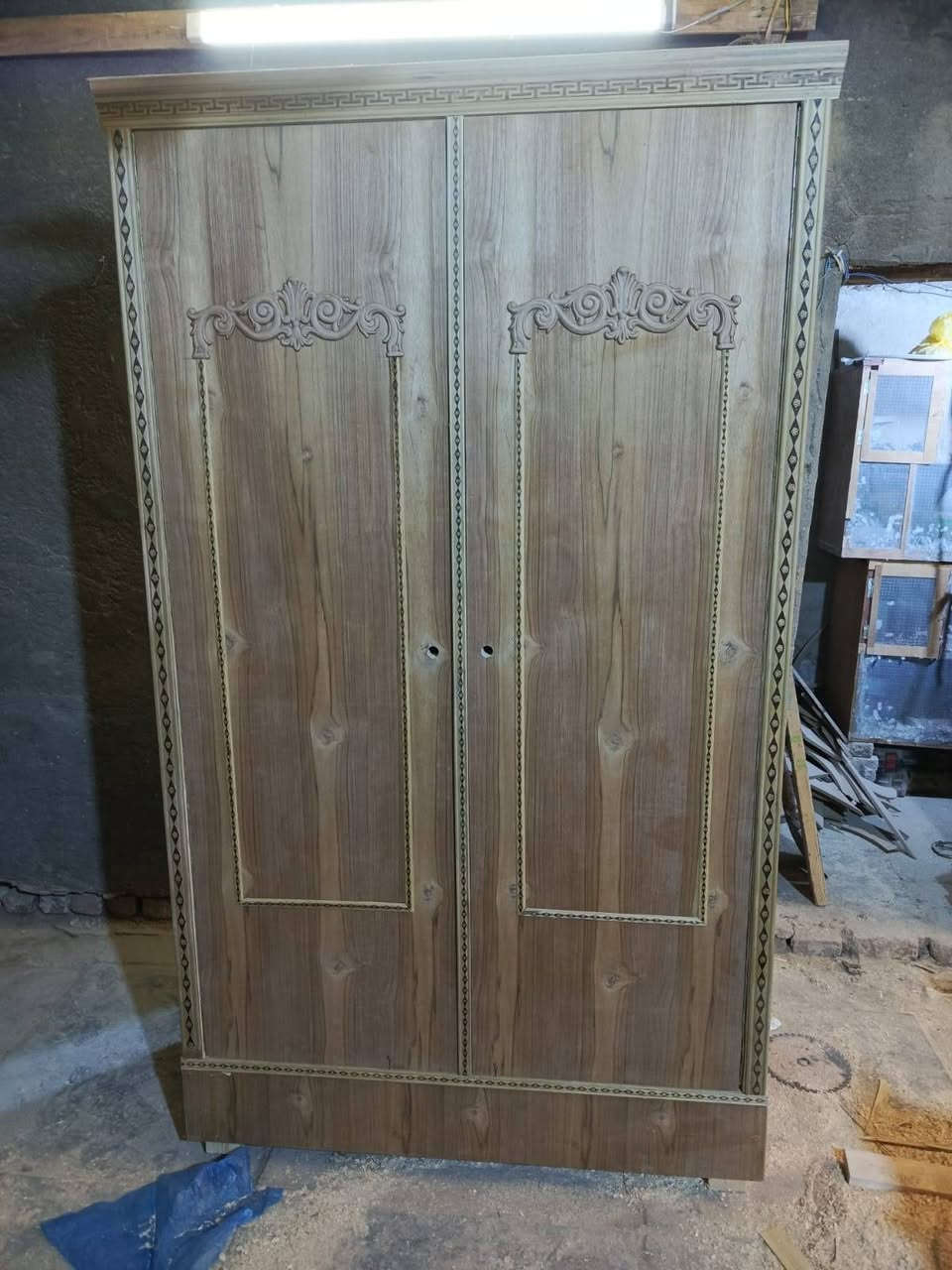 السلام عليكم انه صباغ واشد غرف واصلح غرف بيبان واهذ شغلي واهذ رقمي *********** ابوحسن حت اذغرفه مصبوغ صاج نصبغ ابيض حراري وعدنه سيارة تنقل الغراض من بيت البيت وشد غراف وفتح انه خادم
