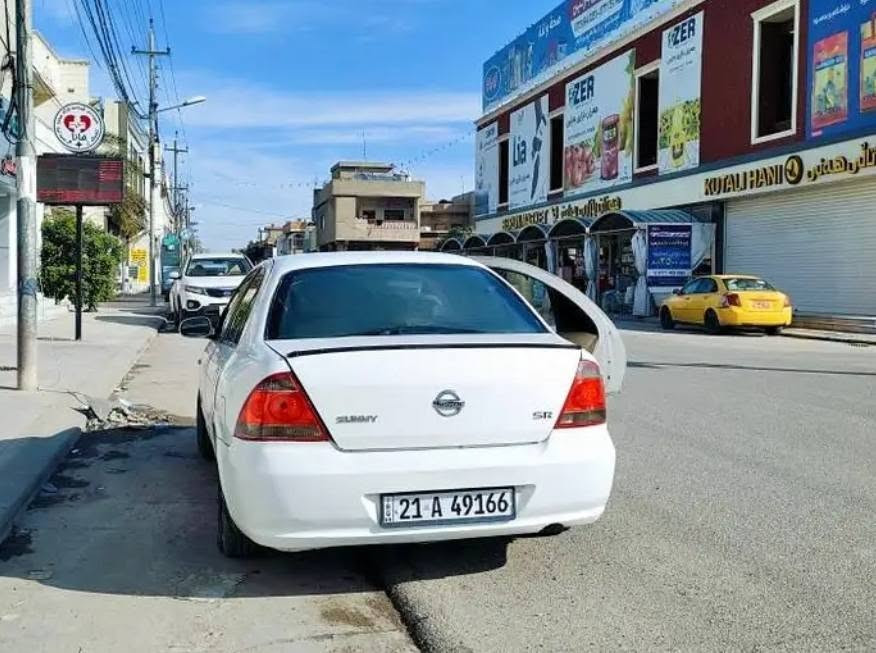 بۆ فرۆشتن یان گۆڕینەوە
🔹 نیسان سەنی کۆری 2013🔹
 ڕەقەمی سلێمانی (سەنەوی تازە وەشەرت تەحویل وەکالە )
🚗 نیسان سەنی کۆری2013، سەیارەیەکی زۆر پاک و جوان، 
فول جوانکاری بۆ کراوە سیاری ماڵی خۆمانە گێرو مکینە ی سەیارەکە عام بۆیاغە سەقفی موسە تە بریدبێ عیبە زۆر بە جوانی ماوە تەوە ماڵی دۆستە 
ژم ***********
سعری 60 معامەلە
