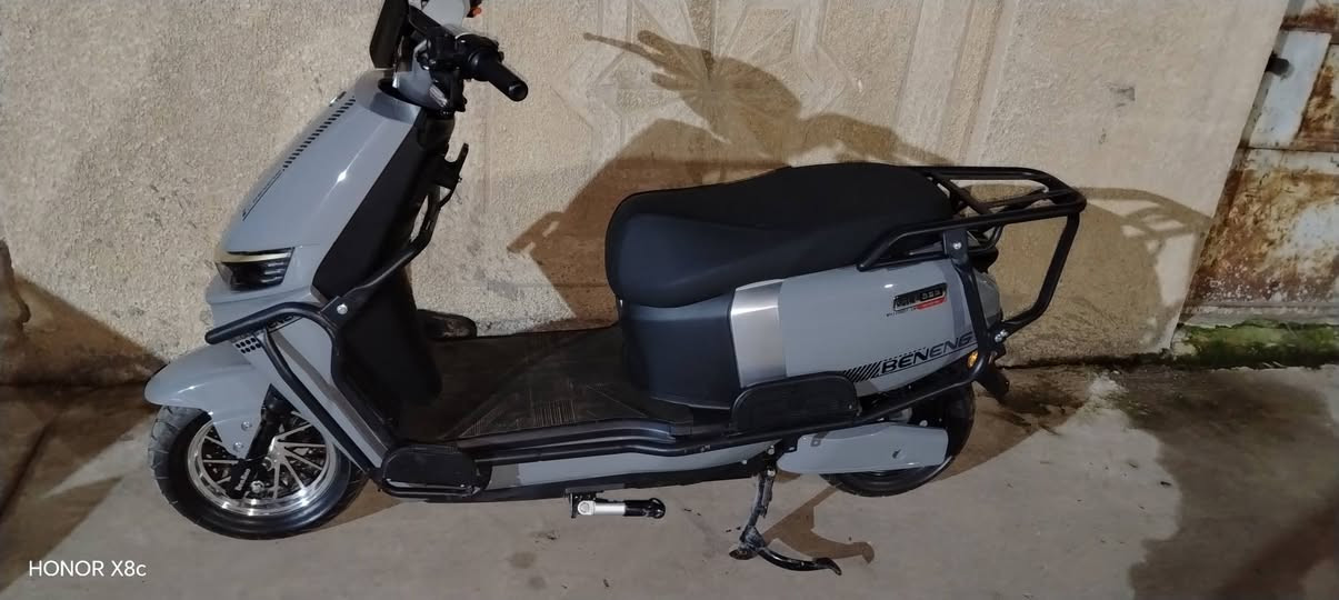 سلام عليكم اخوان الحلال للبيع سبب البيع محتاج فلوس ماطور صارلو اقل من شهر 6باتريات مسطرة السعر 850الف وبي مجال ***********
