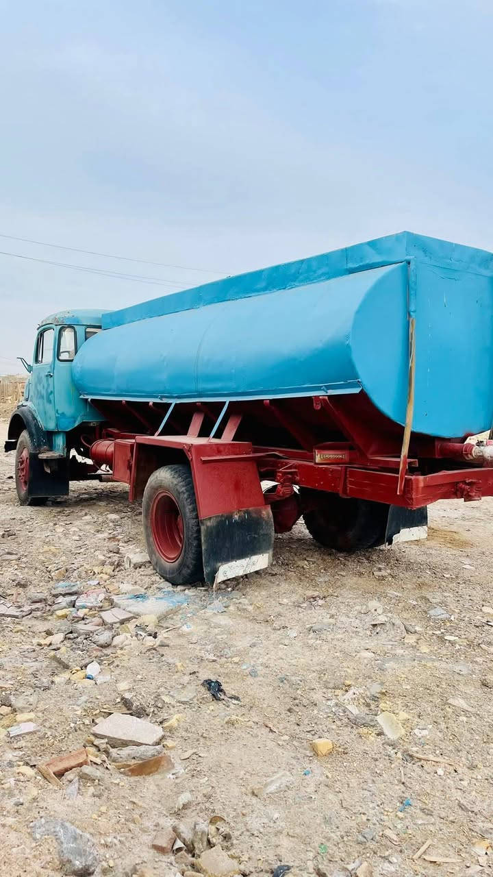 السلام عليكم ابوردين للبيع التفاصيل ✅

موديل 1975 

محرك 82 ستندر جديد 

تانكي مقلون سياره ارثه 

مكانها ناصريه مركز📍

 باقي التفاصيل عل هاذه الرقم 

***********

