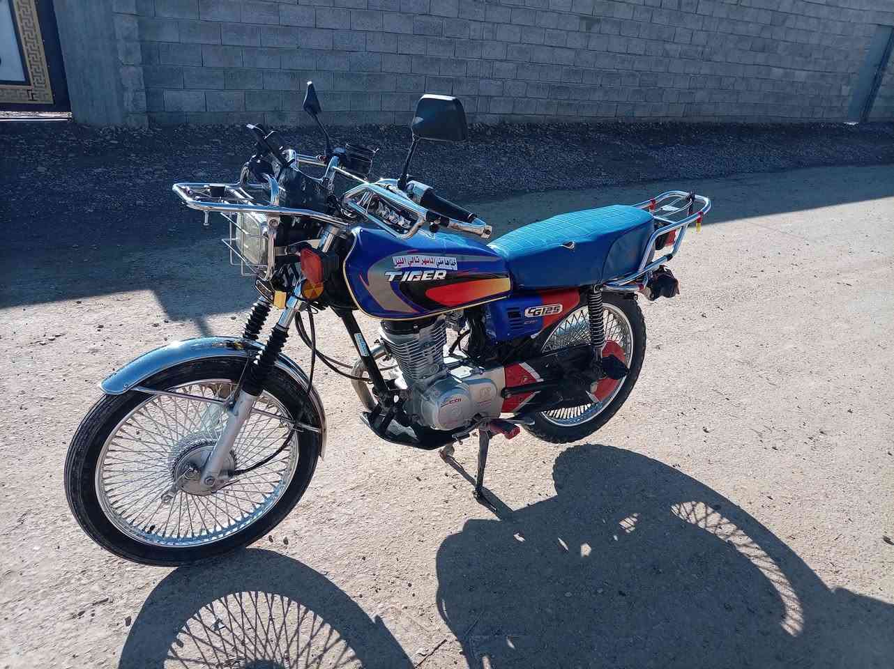 ماطور تايكر 2020وزن ثقيل محرك شرط ما مفتوح. كهربائيّات شغاله. دبل اشاره شغال. نضافه فول للبيع او المراوس. السعر 525.المكان الصلاحيه قاطع السبعاويين. الرقم للاتصال. ***********
