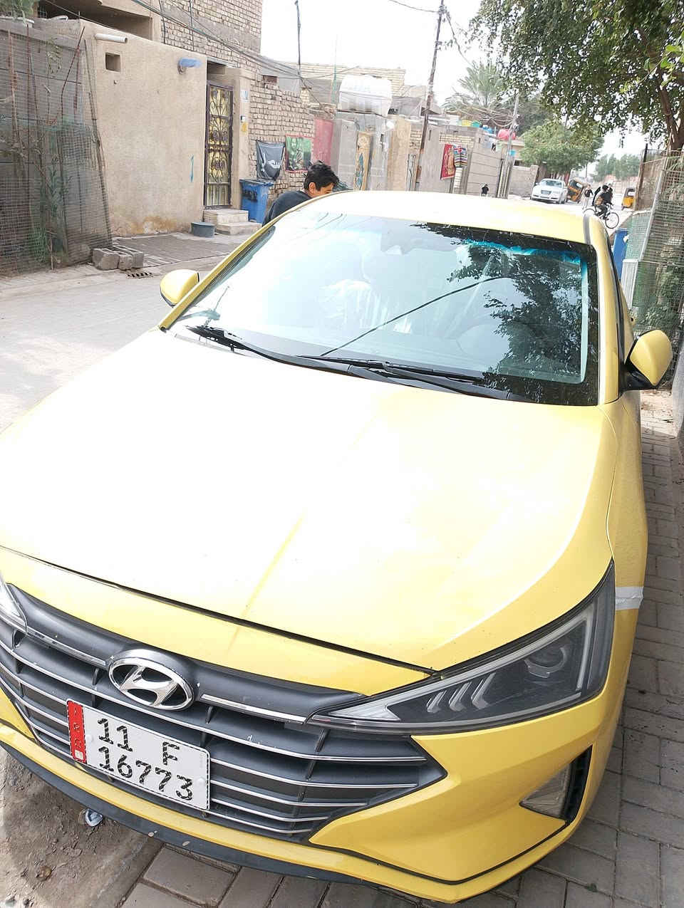 سلام وعليكم الانتر 20 مكينه كير صدر تايرات منضومه غاز 
منظومه بانزين عايدها كله قبل 5 تيام 
كير ايتي 
سياره حادثه موضح ب لمنشور 
مكاني بغداد المدينة 
السعر 125 وبيه مجال حك جيه
***********
سياره بسمي
