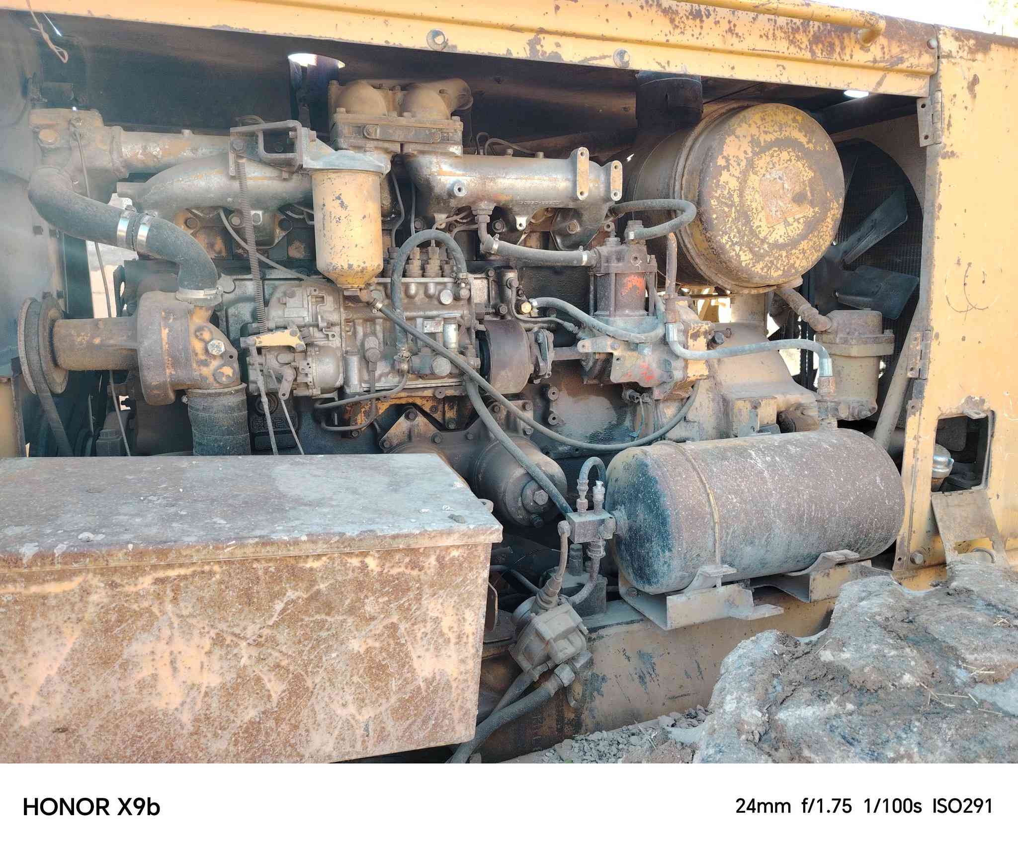 كريدر مستيبوشي كامله من كلشي شغاله وحاليا بالعمل المكان بغداد ومحرك وكير مكفول السعر 175 ورقه وبيه مجال ***********
