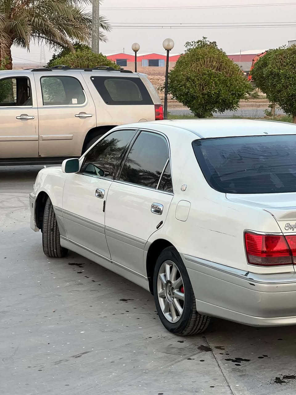 السلام عليكم سيارة ملكة ادوات  گصة قمارة فقط غير القمارة مكفولة  سيارة جديدة بمعنى الكلمة مال جناي 3 دكم تخم تاير جديد منضومة تبريد ثلجج دواخل كارتون كشن كهرباء  كلشي شغال ونضيف مكينة ديفور الكبير  *********** للاستفسار السعر  53  وبيها مجال للطيبين المكان ميسان
