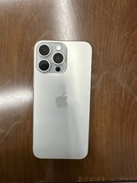 ايفون 15 برو ماكس ذاكرة 256 بطارية 88% عدد الدورات 447 ظهر نضيف شاصي ن...