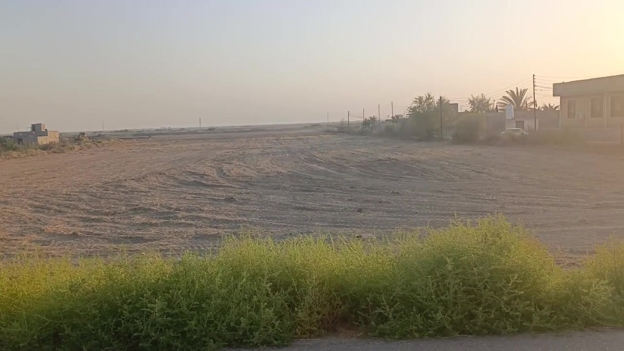 السلام عليكم 
ارض للبيع المساحه عشره دونم مكانهه المصيفي ع شط صالحه الزراعه كلهه متوفره جميع الخدمات مدارس كهرباء مركز صحي  محطه ماي تبليط عليهه مباشر
***********
