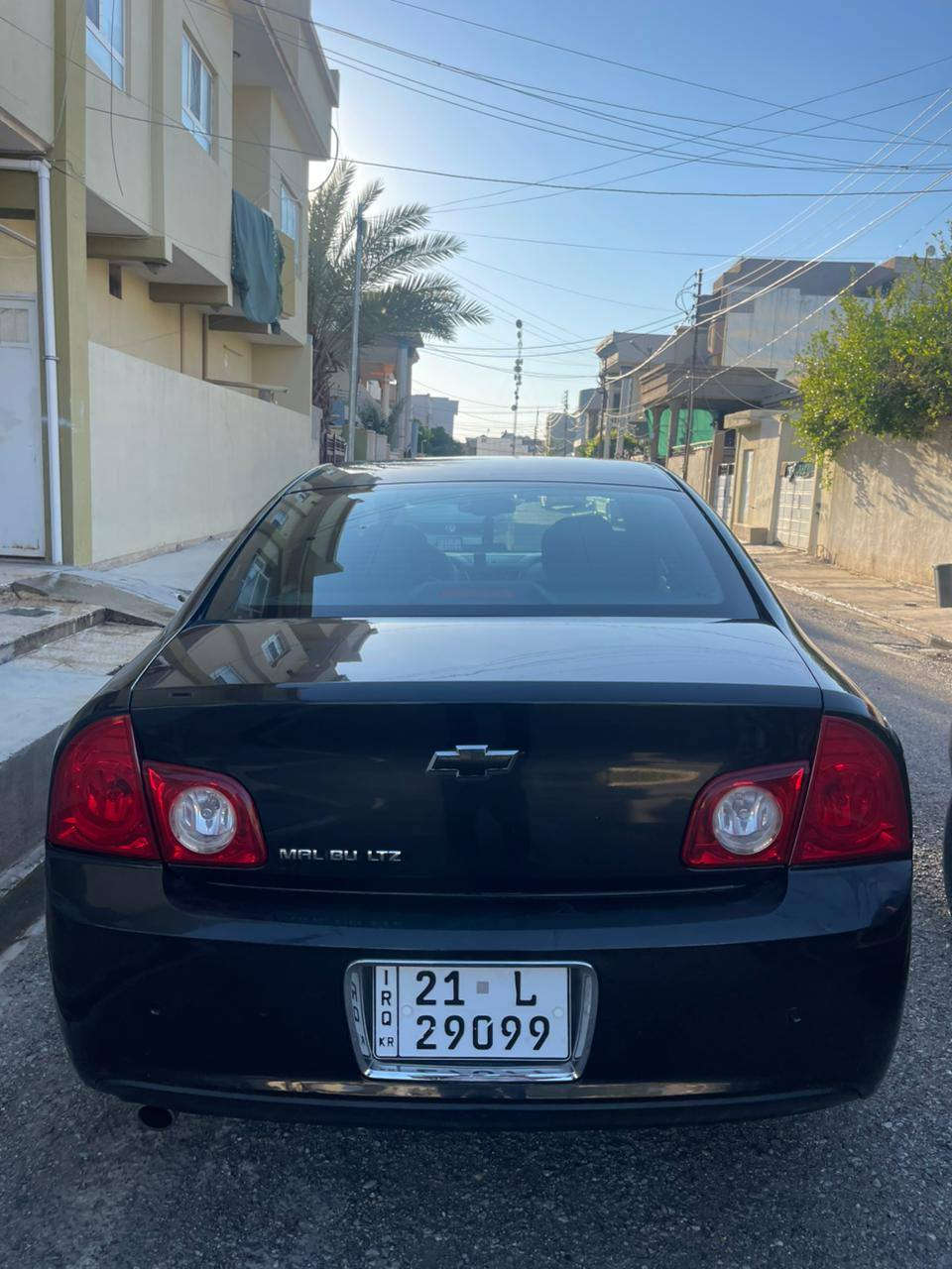 سلام عليكم 
ماليبو 2012 ltz منصور 
سيارة نضيفة وما متعوبه 
سيارة بيها باب خلفي صبغ وشويه من الجامرلغ يم الهلال مباوك 
سيارة بدون ايرباك 
تبريد ثلج 
سنويه لحد 30 جديد 
بطاقة بانزين موجود 
مواصفات
سلايد كشن كهرباء 
كشن تدفئة 
تشغيل بعد 
وتحكمات ستيرن 
حساس امامي خلفي 
تبريد بيانو 
كشنات جلد 
يرهم مراوس وانطي فرق اذا سيارة تعجبني 
للامانه مكينه مالته بيها صرف بس متوكفك 
*********** كركوك, العراق
