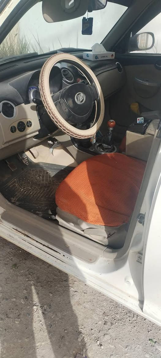 ليفان للبيع  مكاني بابل قرب جسر بته سعر ٣٣ وبيه مجال سنويه تنتهي بل2024 بشهر ل٤  الي  شراي يشرفنه
***********
