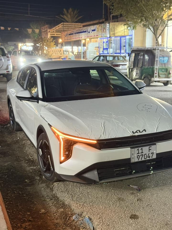 السلام عليكم
كيا K4 2025
   
رقم بغداد باسمي 
  صور الحادث مرفقة بدون لاشاصي ولا لغد 
#  LX 
المواصفات : بصمة  / هندبريك دكمة  / لايت LED  / مكينة 2000 دوش / شاشة كبيرة متصلة ديجتال /  اوتو هولد / LED امامي وخلفي / قيادة ذاتية / كامرة دوارة / رادار تعديل مسار / اوتو بريك / رادار جانبي / مود درايف / تحكم ستيرن / كروس سرعة /مانع انزلاق / بلوتوث / اواكس / USB/ ويل كب 17  / تشغيل عن بعد 

للتواصل والاستفسار
***********
السعر 180 بيها مجال
