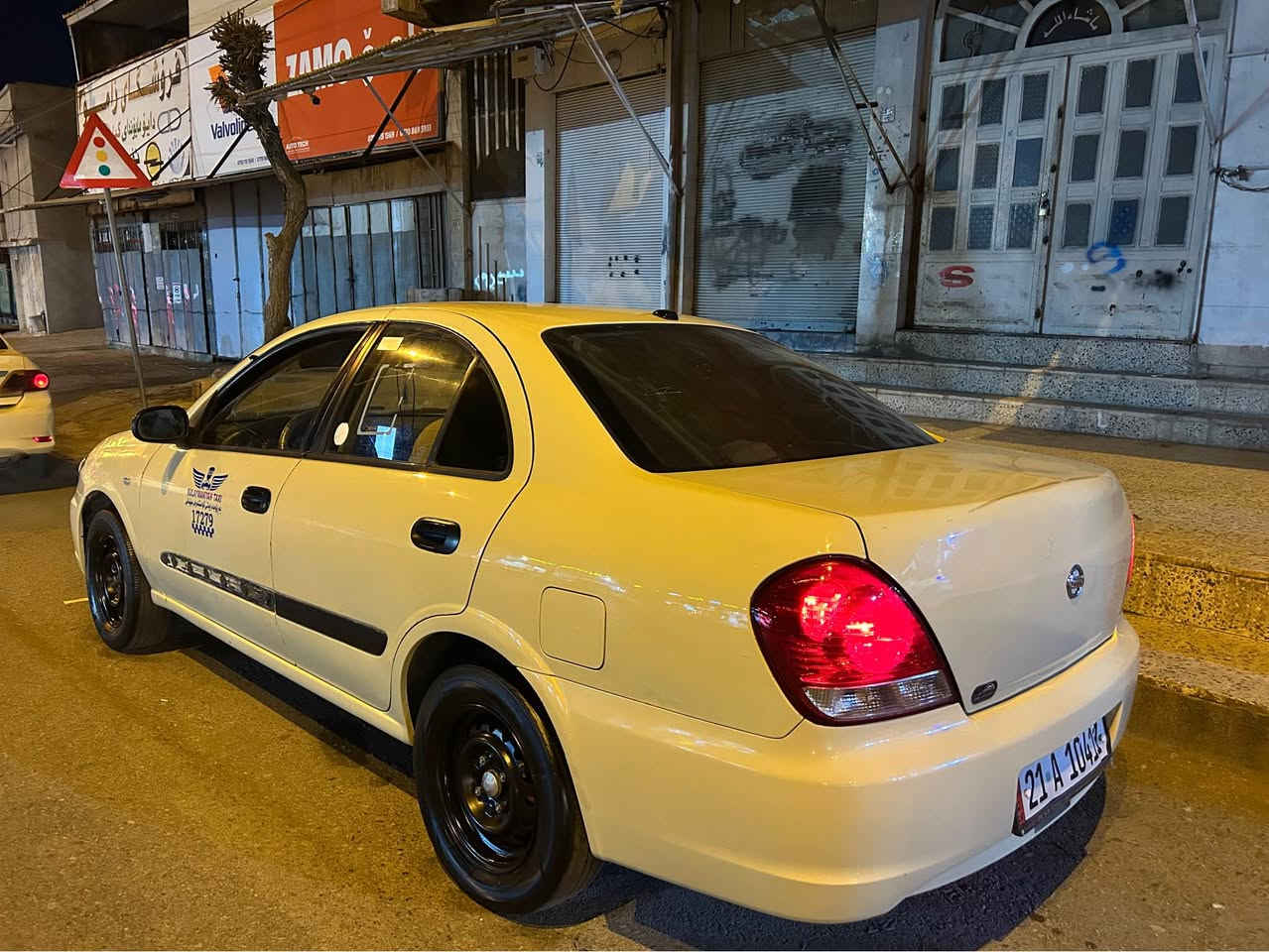 نیسان سەنی ٢٠١٢
کامل رەشە لەسەر ساخی
سەنەوی تازەیە تا ٣٠ 
هەزە تازە
بای ١٠٨$ گەڵا کەمێ مامەڵە
0774 105 8585 السليمانية, العراق
