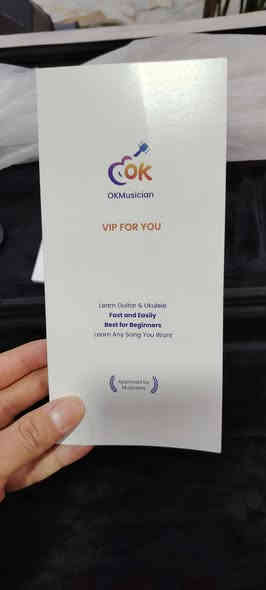 كيتار للبيع بهذا الشكل قطعة نادرة وجميلة صوته روعة
للحجز واتس اب ***********
