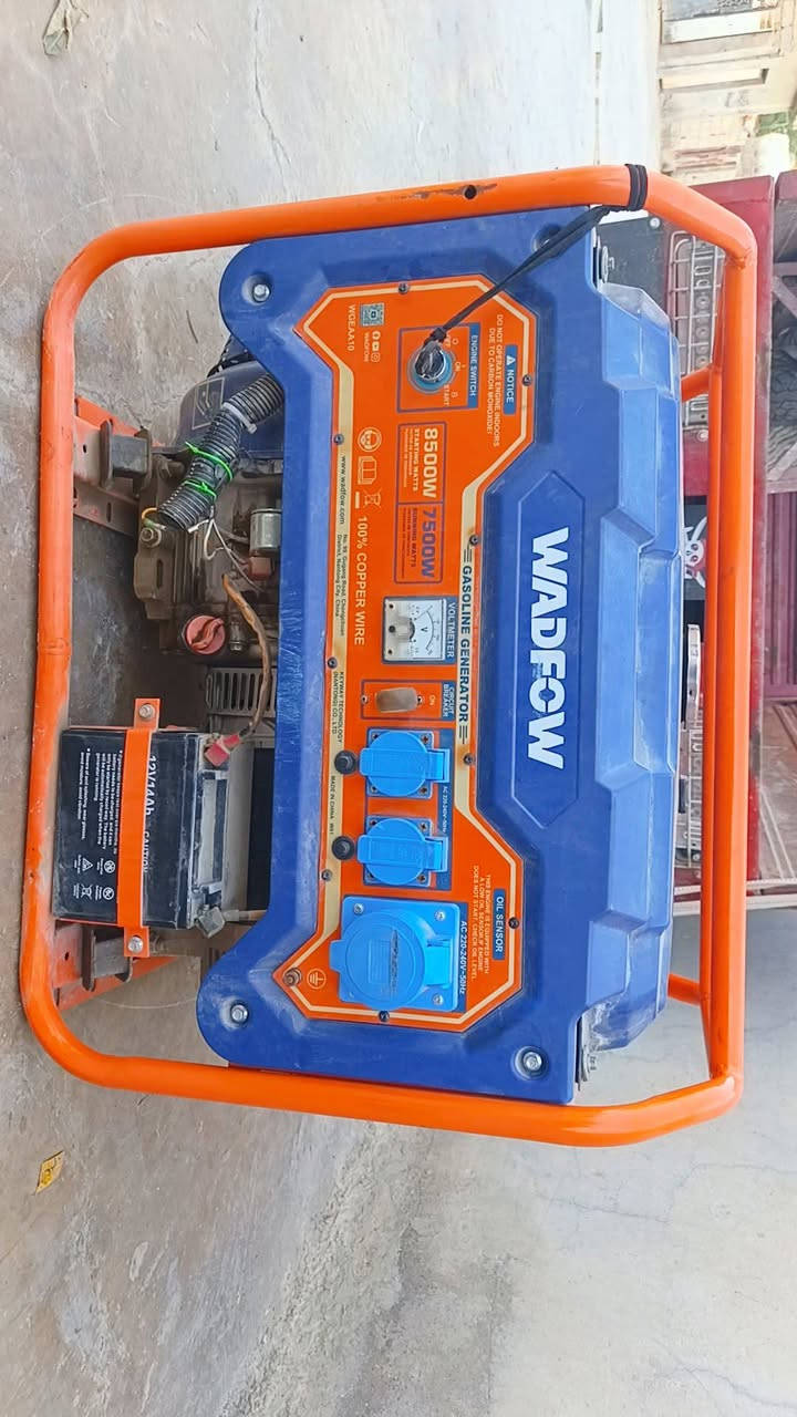 السلام عليكم مولده للبيع 28 امبير نظيفه نستعجل على البيع***********
