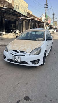 اكسنت 2011 الشكل الرياضي بيه 3 اماكن بارد بسيطات وبيه سونار والباب الخ...