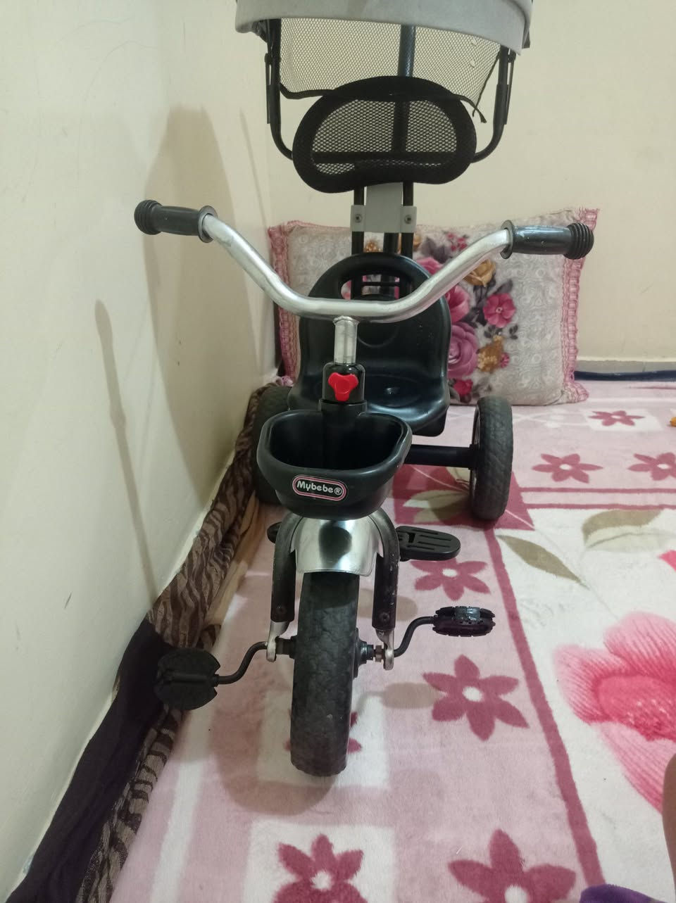سلام بنات بيكلا اطفال مرحبا لي مهتمة


**إذا كنت صاحب هذا الإعلان وتريد حذفه لأي سبب، رجاءا أرسل رسالة إلى الدعم الفني**