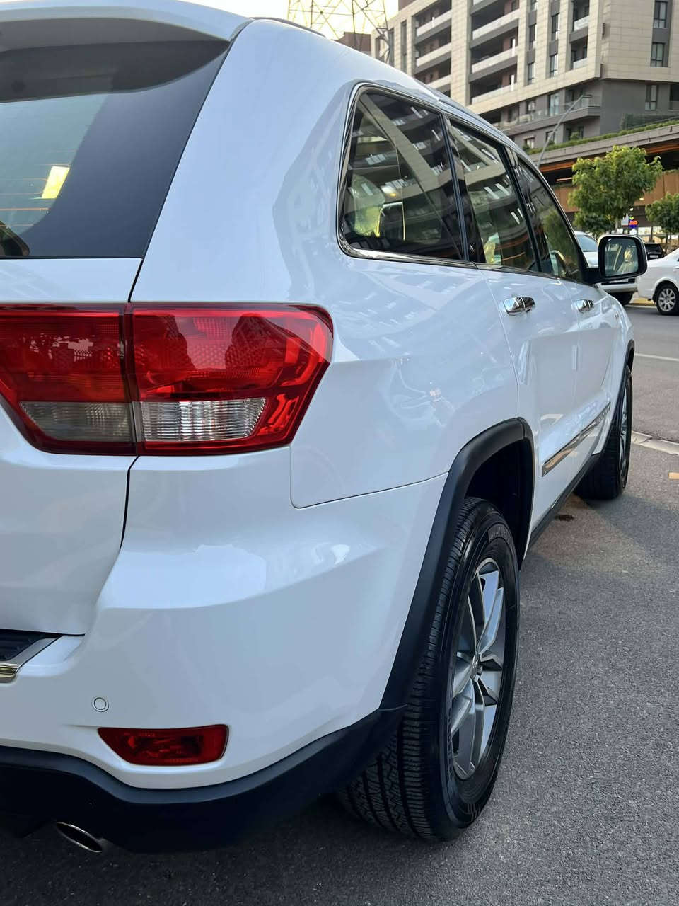 jeep Grand cherokee LMITED xliji 2013
جیب گراند چیرۆکی limited ٢٠١٣
فول فول مواسەفات
بەسمە
دوو بەسمەی شەریکە
ئاوێنە شەفت
حاسە
بەخی ئاو
کوشن جلد
کوشن کارەبا
دەبڵ ئەکسل ٤×٤
دەبڵ ئەکسل ڤۆلیۆم
پانۆراما
شاشە گەورە
هەموو گیانی لەسەر دەقی شەریکەیە
بێ بۆیاخ بێ شوخت بێ پارچە گۆران
تەنانەت دەعمیەکانیشی بەشەرت بۆیاخی نیە
گێڕو مەکینەی بەشەرت نەکراوەتەوە لەسەر دەقی شەریکەیە
بەناوی خۆمەوەیە 
*********** whats app viber
