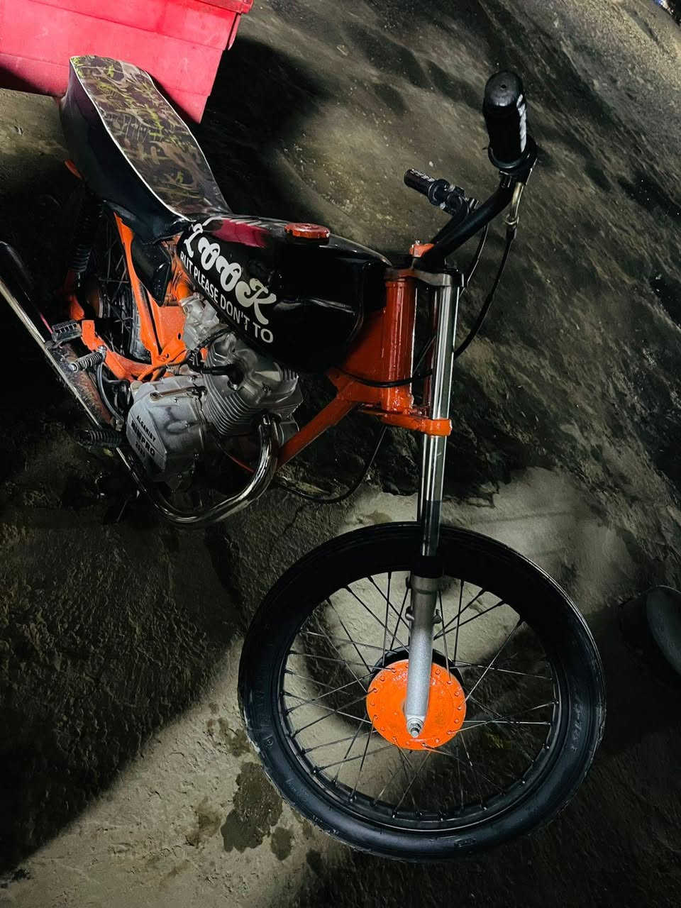 للبيع بـ375كلك
دوانيه الحمزه الشرقي 
***********واتساب👉
