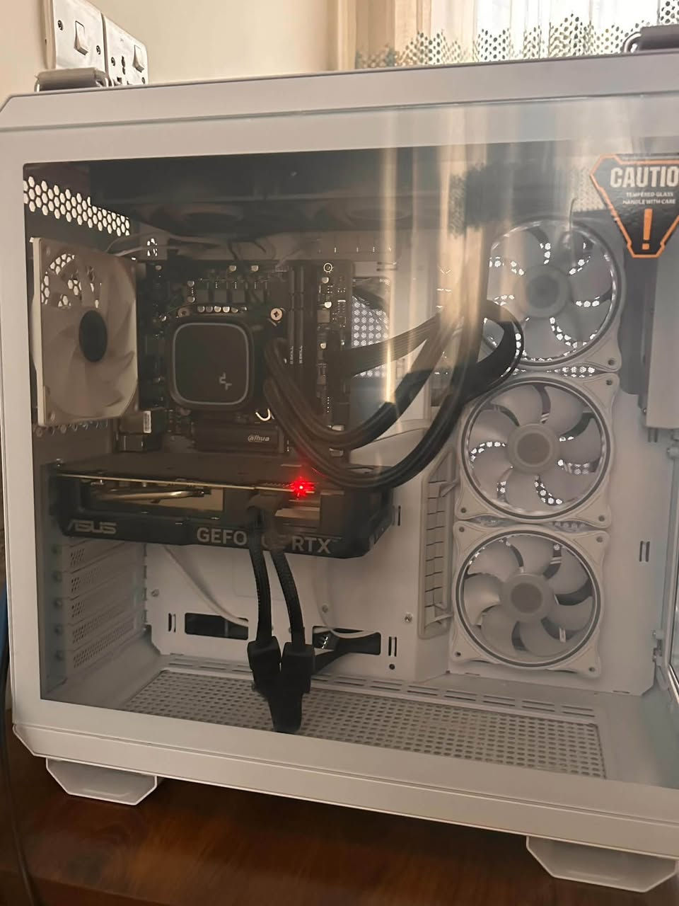 السلام عليكم اريد تقييم للpc شباب
استعمال نظيف gaming خفيف
هاي المواصفات  المروحة + الكيس موجود بالصور
• M.B GIG H610M K DDR5
• CPU INTEL CI5 14400F
• RAM 16GX2 32G 5600 RS5K Ripjaws S5
• G.SKLL
• GPU ASUS RTX 4070 SUPER DUAL 12G
• HARD DAHUA M.2 1TB E900
• P.S AEROCOL LUX750 BRONZE


**إذا كنت صاحب هذا الإعلان وتريد حذفه لأي سبب، رجاءا أرسل رسالة إلى الدعم الفني**
