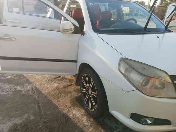 السلام عليكم من رخصة الادمن ام كي كروز موديل 13 بسمي السيارات كير محرك صدر امامي  خلفي تايرات كهربائيات كله كامله التبريد شغال العنوان بغداد الدوره هاتف *********** السعر 38$ بي مجال قليل الخاص ماجاوب الشراي يتصل ويدلل
