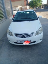 سياره مال جناي نضيفه والسونار موجود07814411317 السعر 67