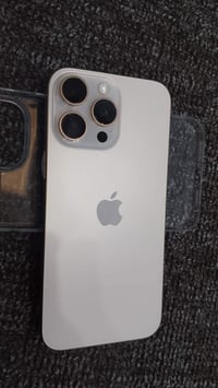 آيفون 16 برو ماكس • نظافة ١٠٠٪ • ديوانيه