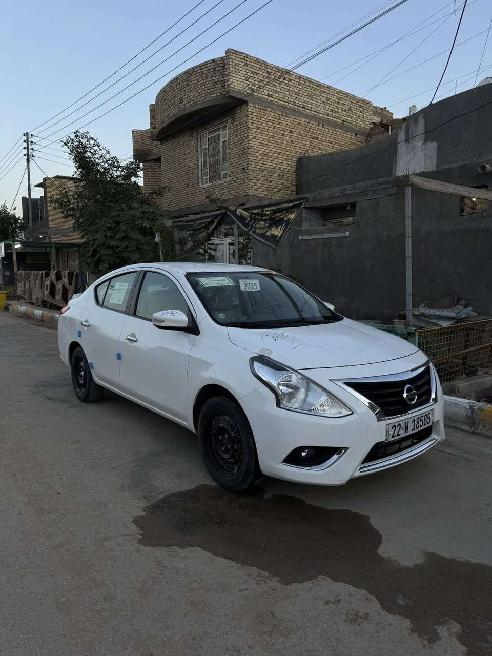 نيسان صني2025 خليجي ماشيه 4000 جديده بيه شويه صبغ يم قبق البانزين رقم أربيل دولي السعر 118 وبيه مجال فول مواصفات تبريد خلفي وامامي جام دكم التليفون  مكاني ناصريه مركز ***********
