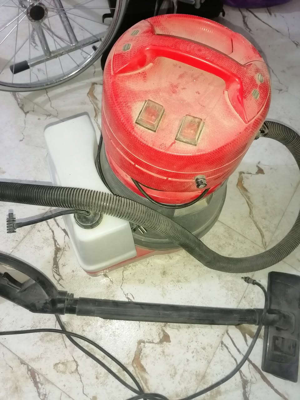 مكناسه كهربائي غسل وكنس
٧٥ سعرهه
***********
