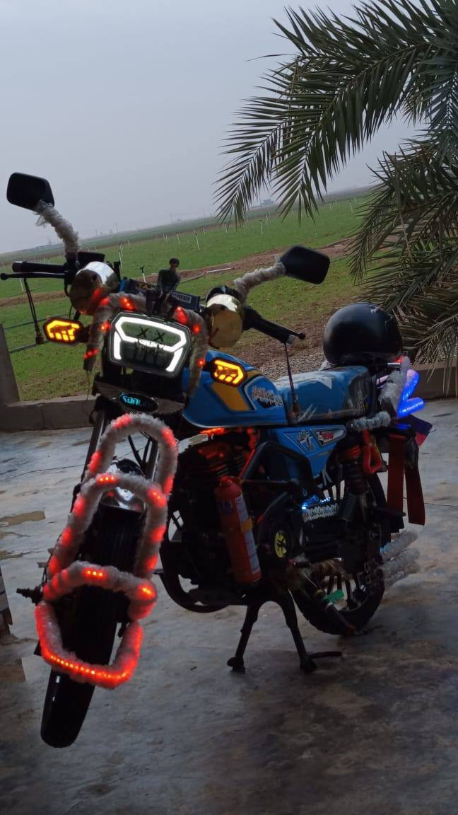 سلام عليكم 
موطور للبيع 
سلولنك موديل 24محدث 25
غراضو كامله السعر 900وبي مجال 
***********
