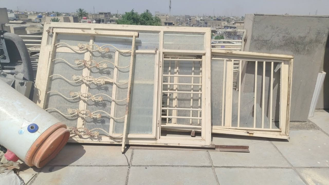 سلام عليكم غراض مستعمله للبيع من ضمنهن ونج تصعيد بيع شلع تواصل واتساب ***********
