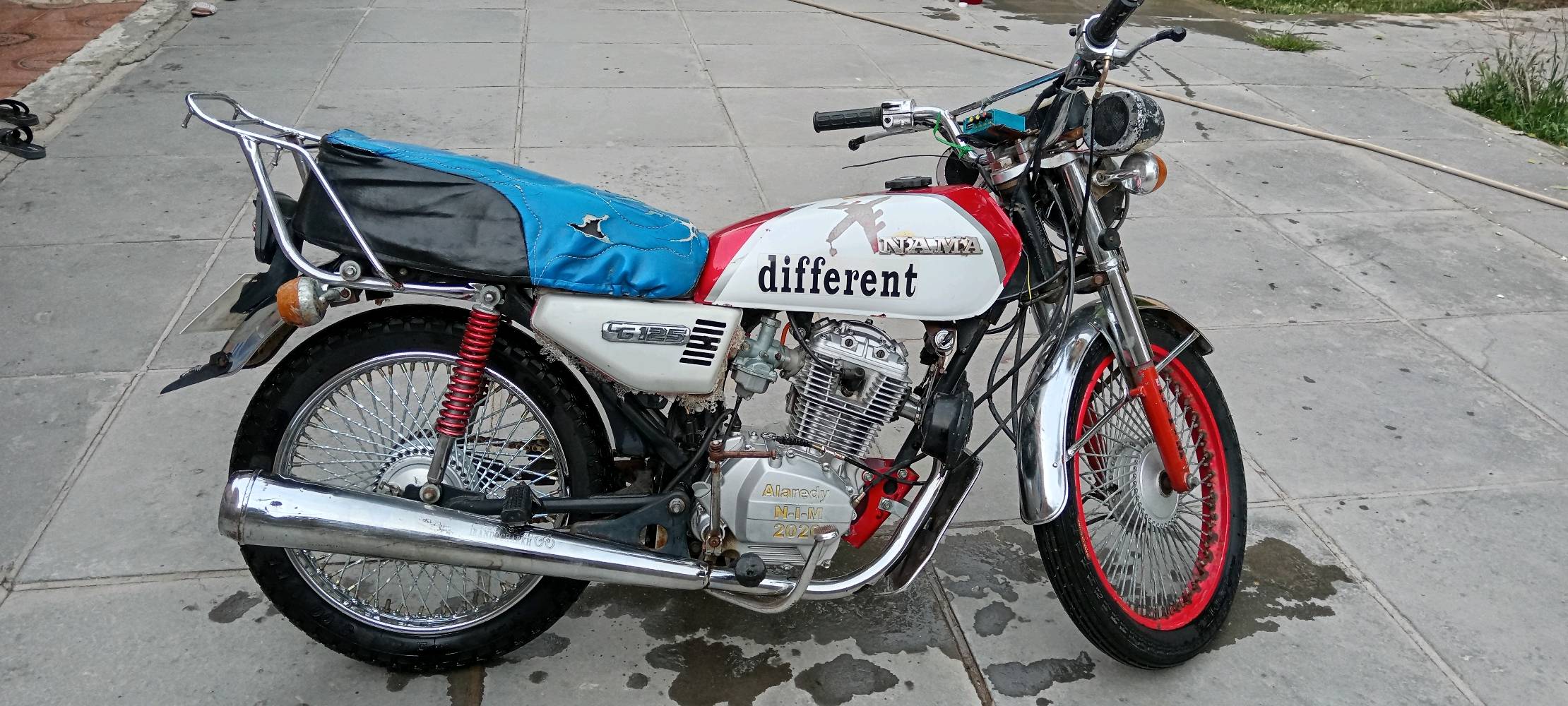 دراجه زنجيل كلك 2020
المحرك ما مفتوح 
تايرات جدد 
المكان الناصريه الشطره 