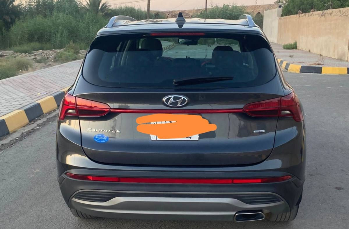 سنتافي موديل 2023
وارد امريكي السياره 
ماشية٢٦ فقط 
وترقيم جديد رقم بغداد 
2500 محرك  
كشن كهربائي 
بصمة ابواب 
بصمة تشغيل
تشغيل عن  بعد
رادار امامي خلفي جانبي 
أنظمة قيادة 4 
comfort
sport
smart
snow
-- اطفاء ذاتي
اوتو هولد
مانع انزلاق
كيرها يجي  دكم بيانو
تبريد منفصل 
تبريد قطعتين
فور ويل  
فول تحكم استيرن جهتين
شاشة تدعم كار بلي  مع كامرا خلفية دوارة
مانع انحدار 
رادارات جانبيه امامية خلفيه
شحن مبايل واير ليس
مانع تصادم امامي خلفي 
تحديد مسار قيادة آليه 
شفتات استيرن 
تدفئه كشنات

فول تحكم استيرن جهتين

شاشة تدعم كار بلي  مع كامرا خلفية دوارة

مانع انحدار 

رادارات جانبيه امامية خلفيه

شاشة اعطال 

لدات امامي نهاري

بك لايت لد 

منافذ شحن امامي خلفي 

وباقي المواصفات معروفة 
حادث السياره جدا بسيط يمك رقم الشاصي وشوف 
سعرها ٢٢٨
الاستفسار 
***********
