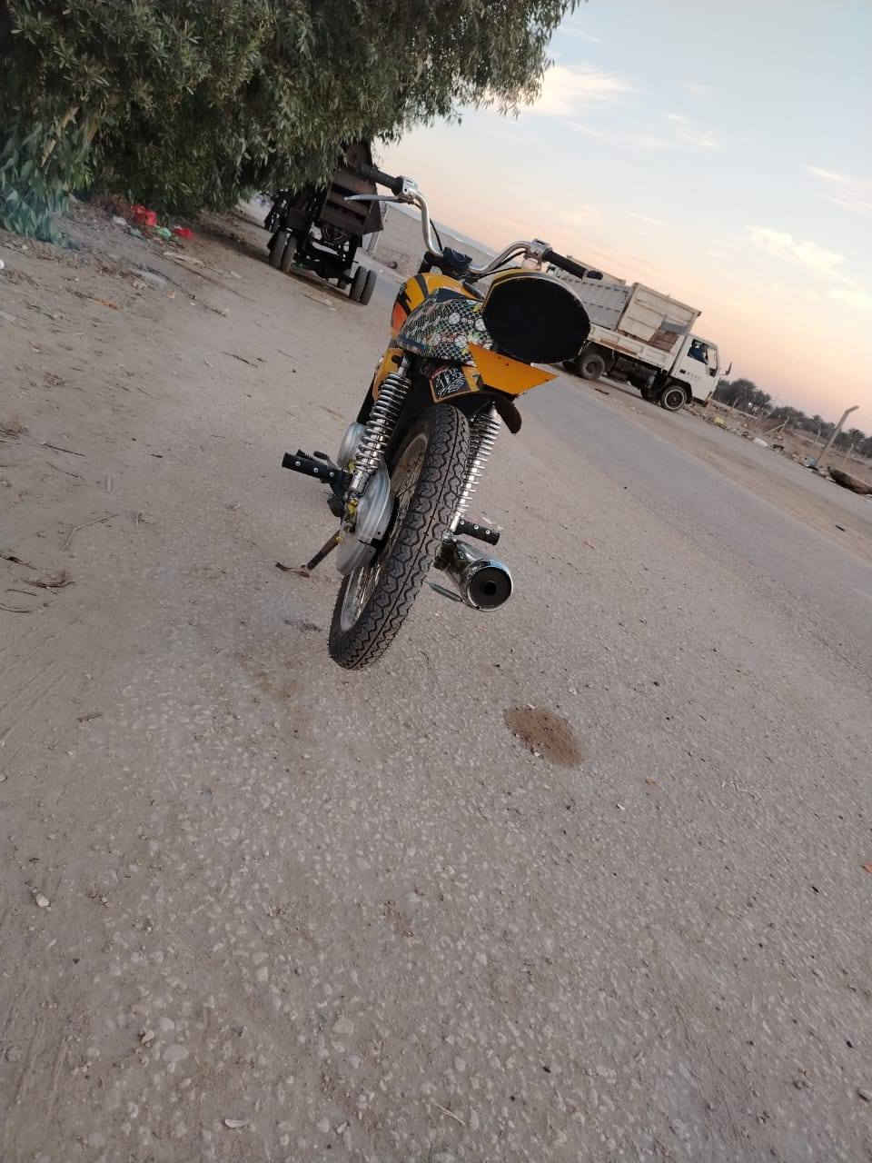 دراجة للبيع تعمر 25 والشاص 22 شلامج لبلاد ابو القفل مكينه رابيدو 25 ام 6احرف الدراجه مخزونه أوراق 6ويه المكاتب 7الشاصي حلاوي الشراي يدش خاص ***********
