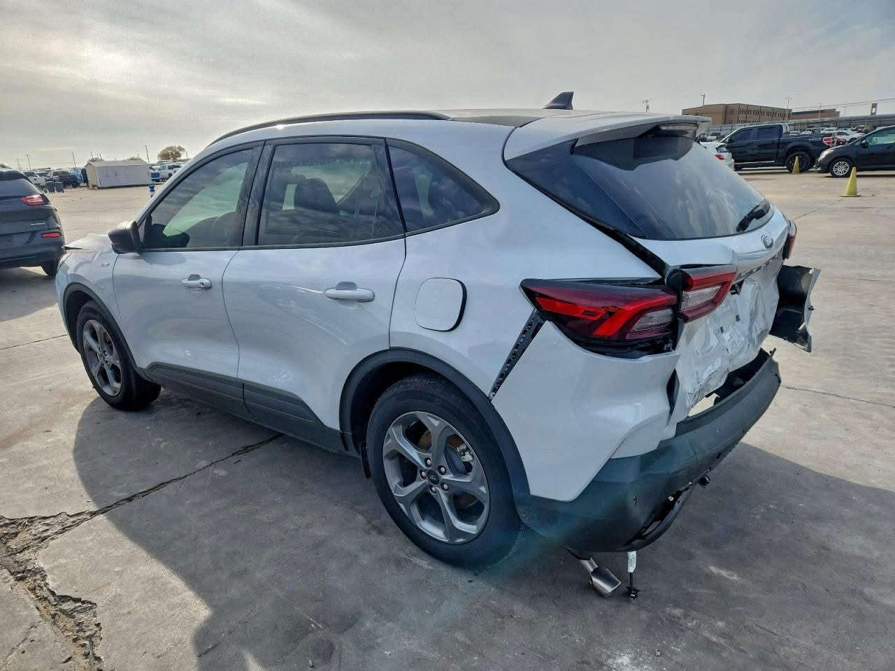 2025FORD ESCAPE  ST LINE
426mi 

واصل الحره مكينه 1500 

3سلندر

الي عنده كتّاب شهداء تفيده سعر مناسب 

***********

***********☎️☎️☎️
