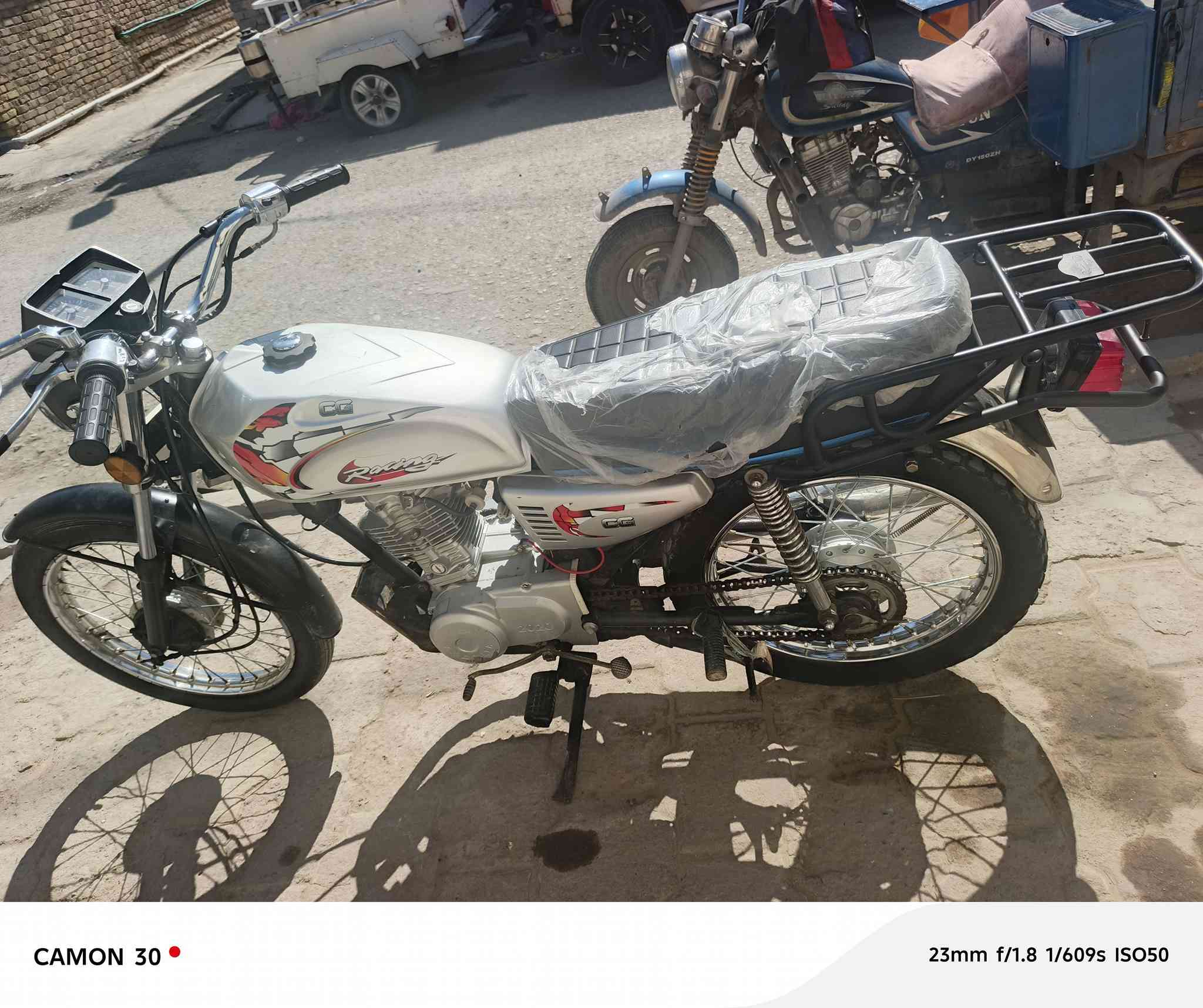 السلام عليكم دراجة للبيع موديل 2020ارشا المكان كوت العزه القديمه والشراي يتصل على هذا الرقم ‏‪***********‬‏
